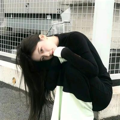 怪物少女妮莫娜